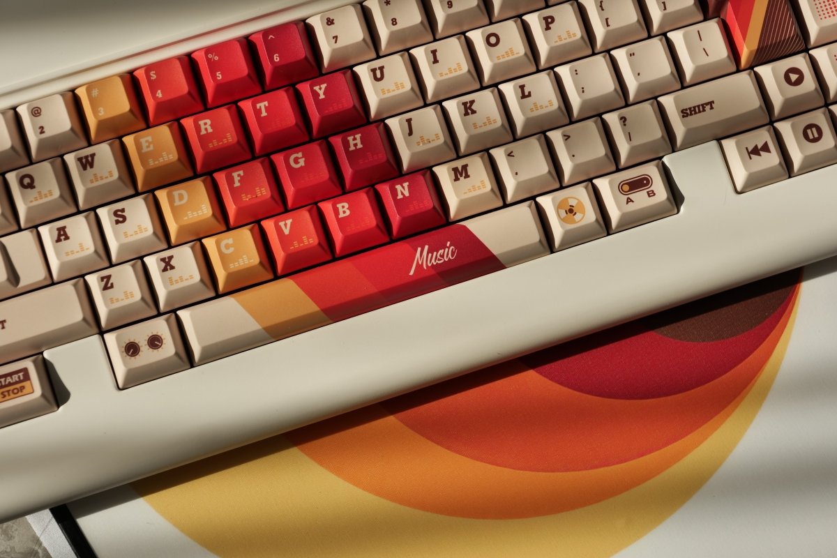 Cool 1970 Theme Retro Vintage Keycap Set - KeyArtisan