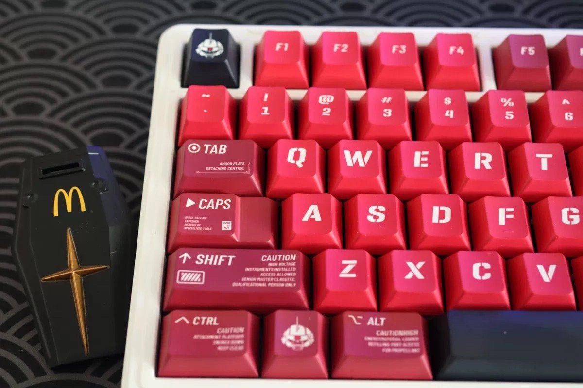 Cool Red ZAKU Mecha Warrior Keycap Set - KeyArtisan