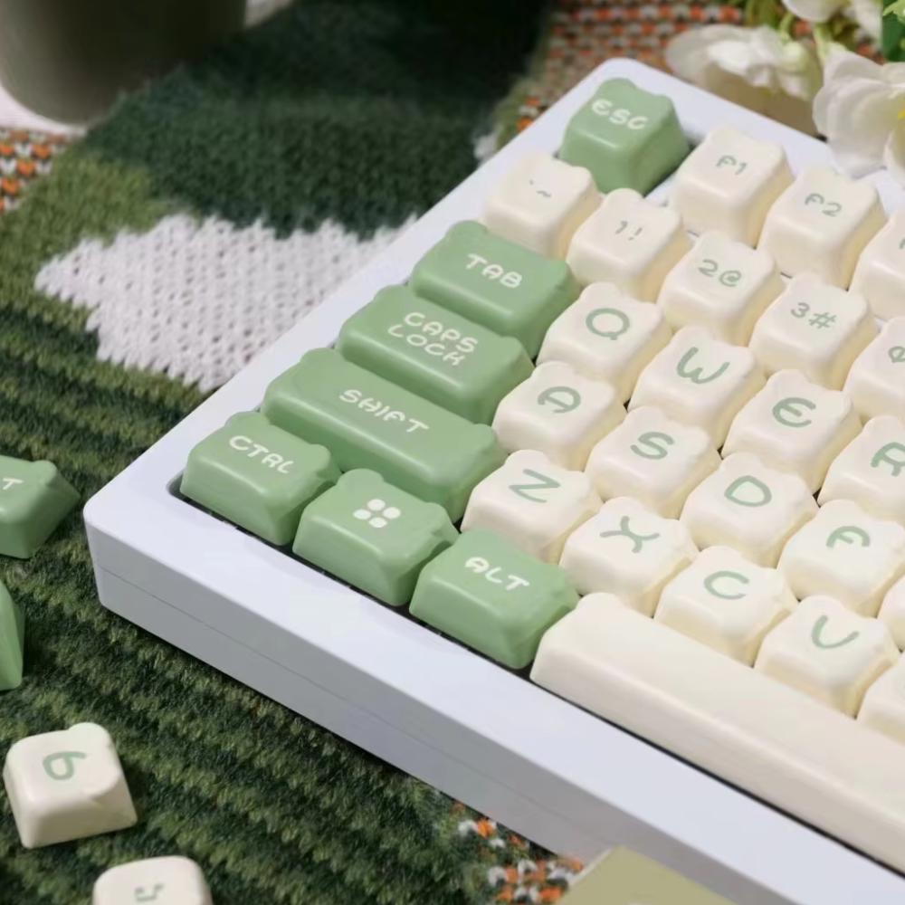Cute Green Bear - Shaped Keycap Set - KeyArtisan