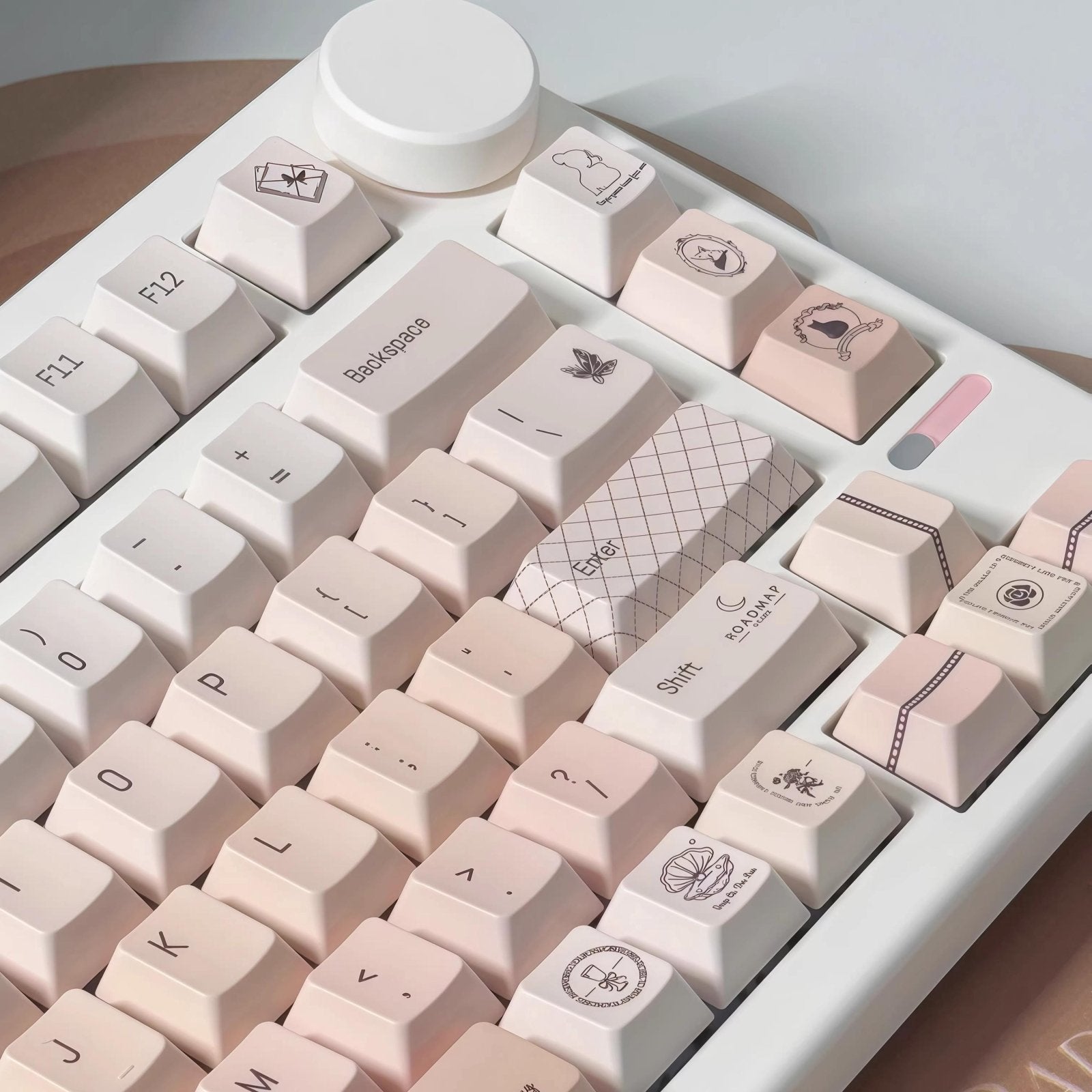 Cute Minimalistic Pastel Gradient Keycap Set - KeyArtisan