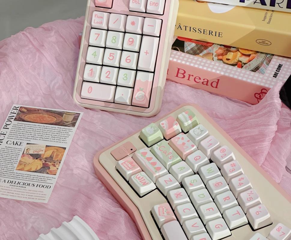 Cute Pink Strawberry Cake Theme Keycap Set - KeyArtisan