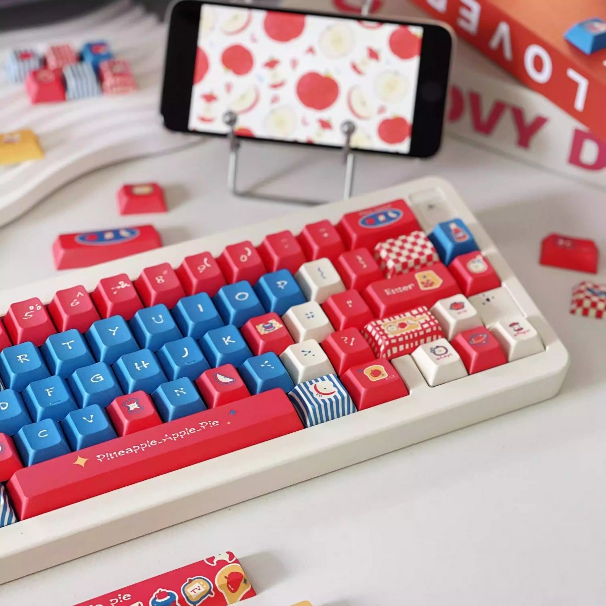 Cute Red Apple Pie Theme Keycap Set - KeyArtisan