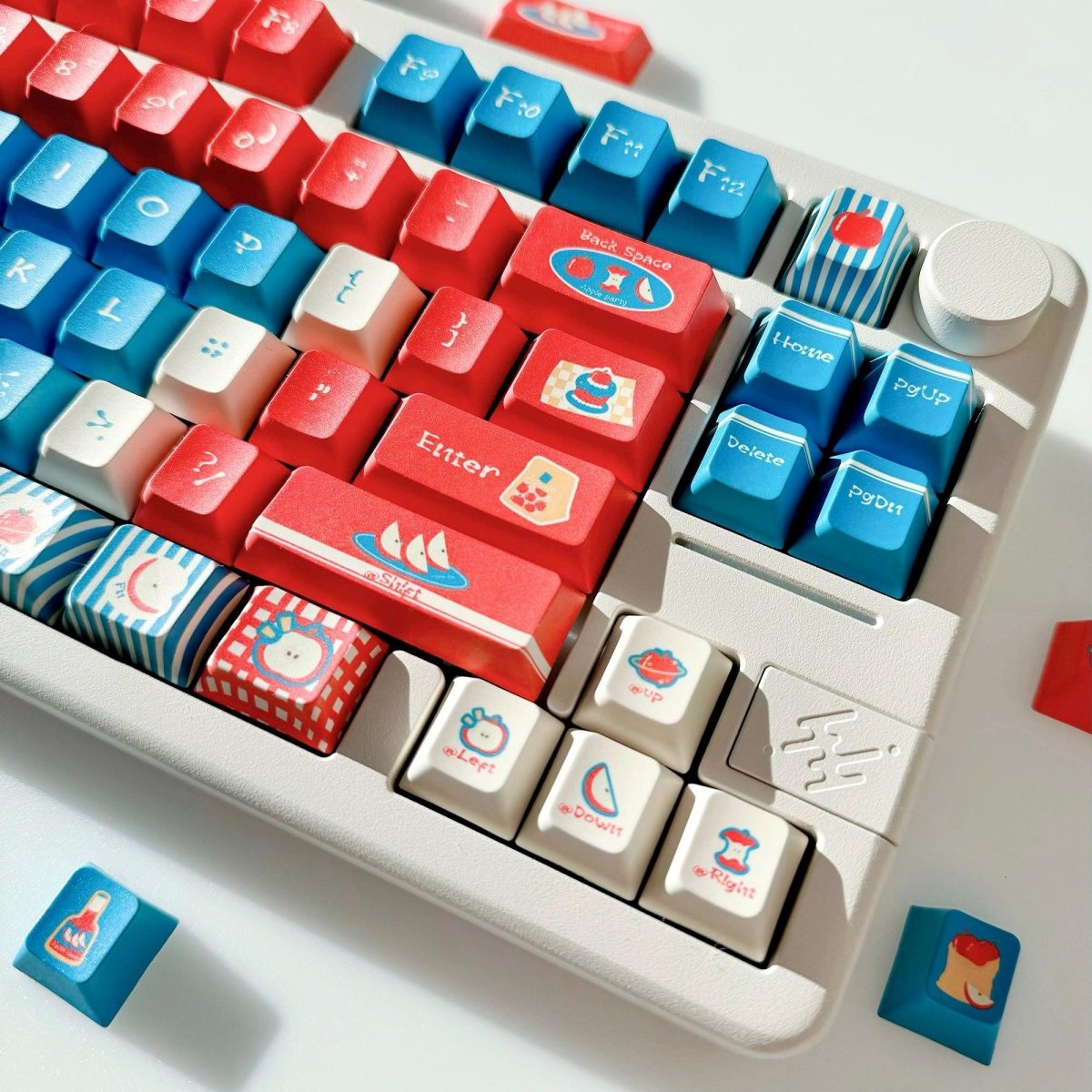 Cute Red Apple Pie Theme Keycap Set - KeyArtisan