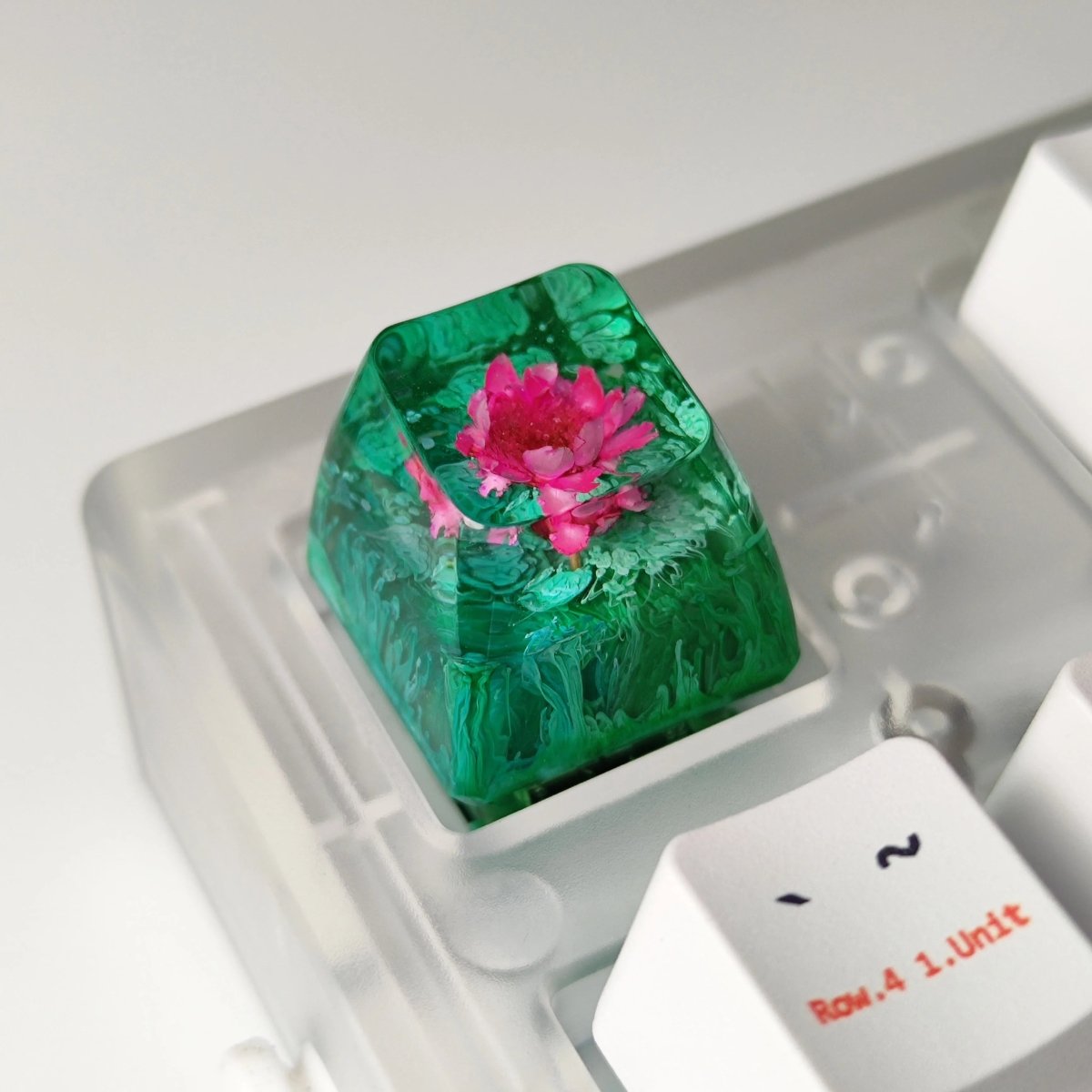 Floral Keycaps Eternal Flower Theme Artisan Resin Keycap – KeyArtisan