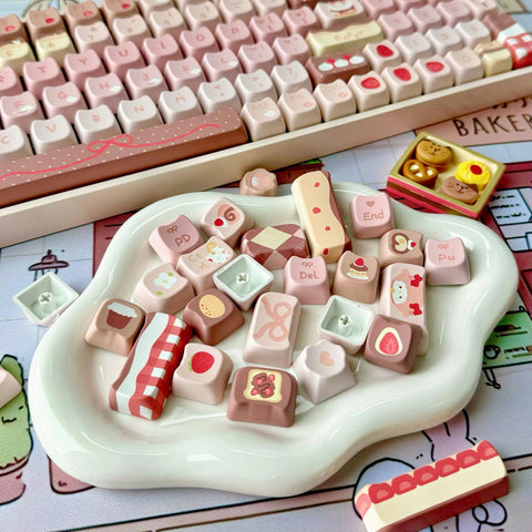 Chocolate Strawberry Keycap Set, MAO Profile, Cute Art, PBT, Cherry MX Stem, Dye-Sub Legends