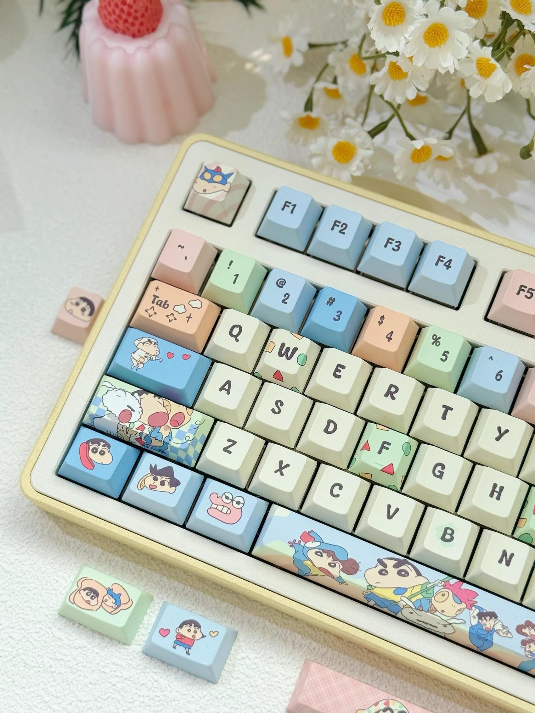 Cute Crayon Shin-chan Theme Keycap Set for Mechanical Keyboard, Kawaii Keycaps, Anime Keycap Set, PBT Dye-Sub, Mx(+)Switches, 149pcs