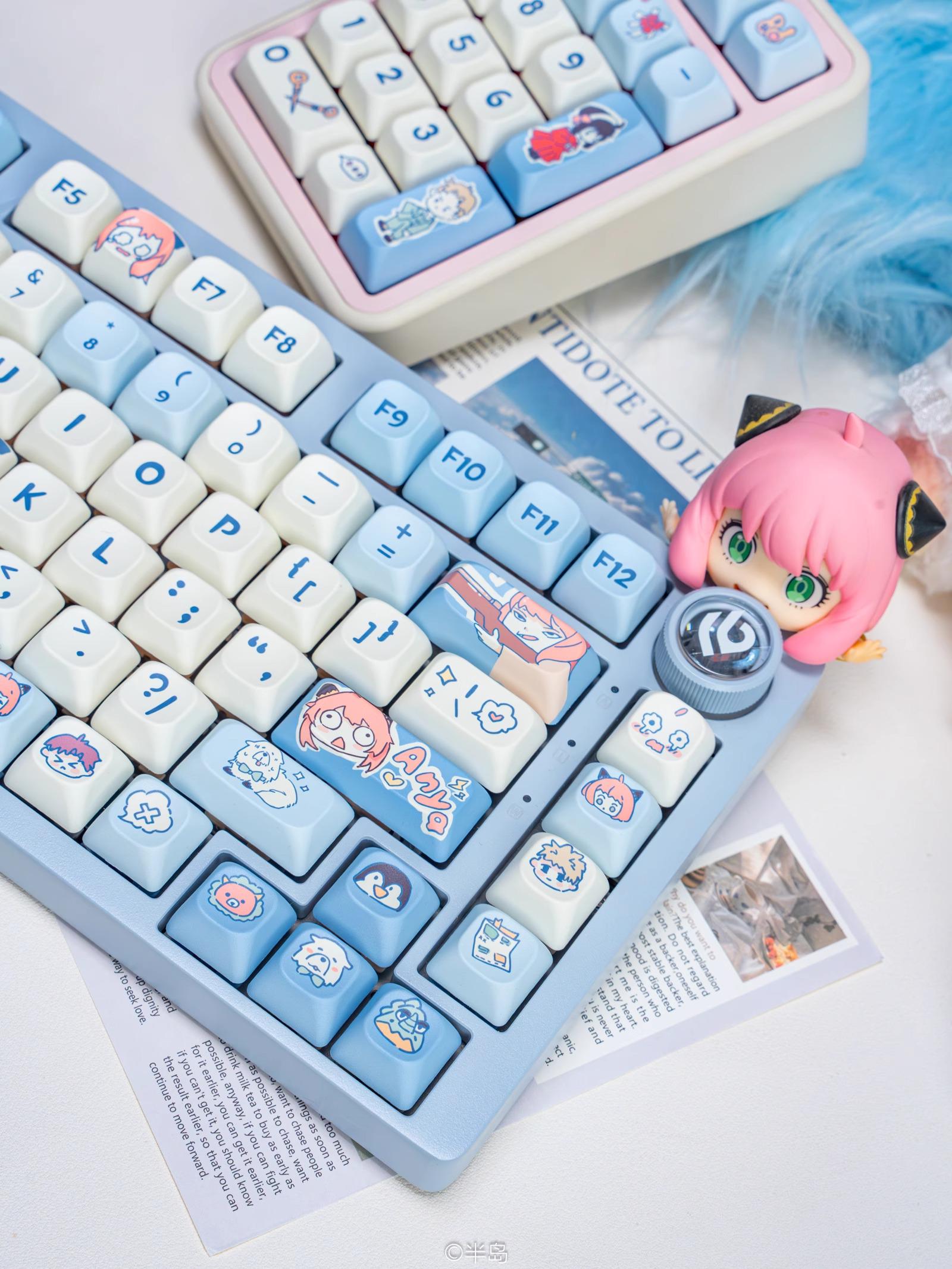 Cute Blue Spy X Family Anime Keycaps Set for Mechanical Keyboard, Anya Keycaps, Kawaii Keycaps, Artisan Keycaps, MOA/DMA Profile, 132/151pcs