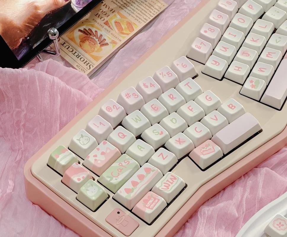 Cute Pink Strawberry Cake Theme Keycaps Set for Mechanical Keyboard, Kawaii Keycaps, Artisan Keycaps, MDA Profile, Mx(+)Switches, 149pcs