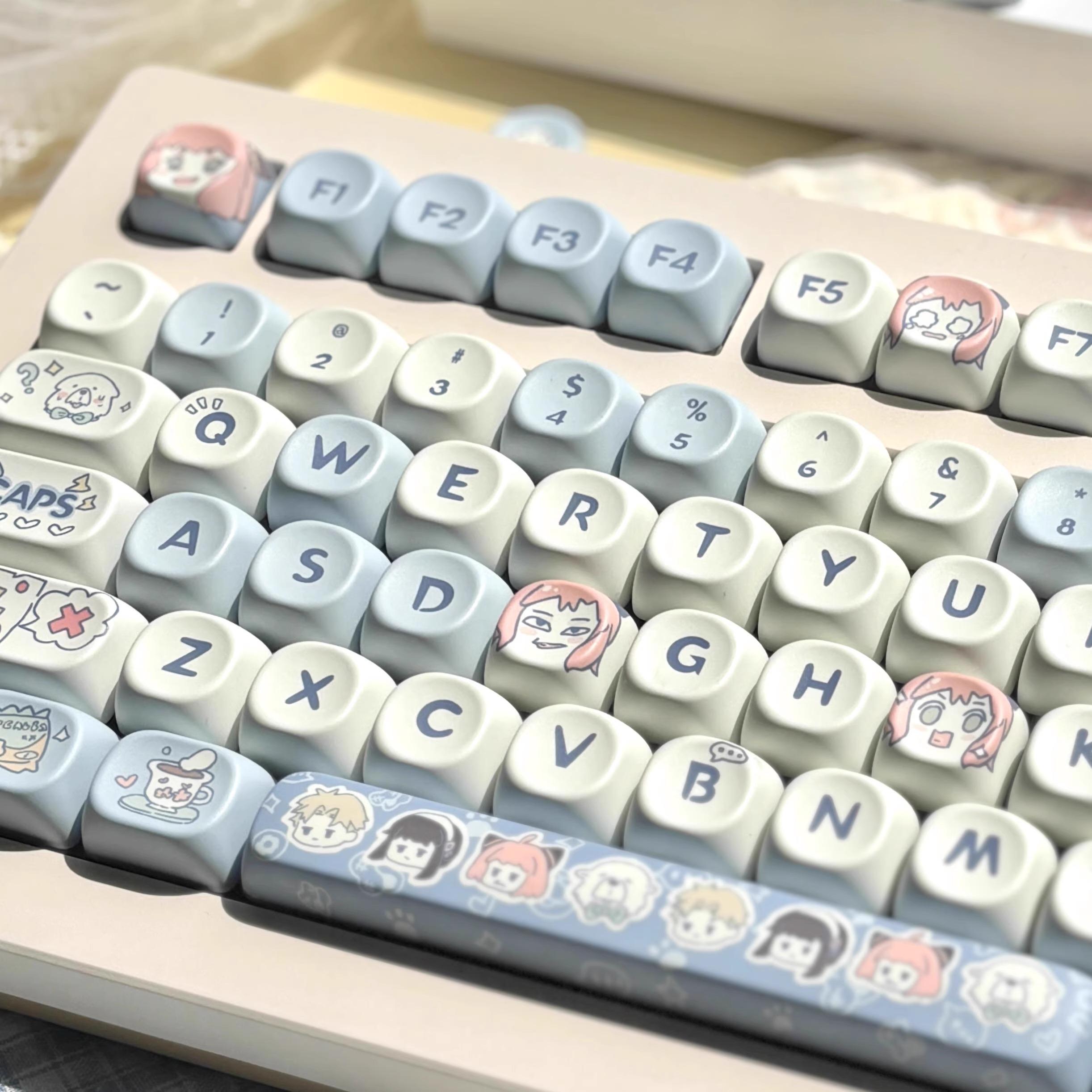 Cute Blue Spy X Family Anime Keycaps Set for Mechanical Keyboard, Anya Keycaps, Kawaii Keycaps, Artisan Keycaps, MOA/DMA Profile, 132/151pcs