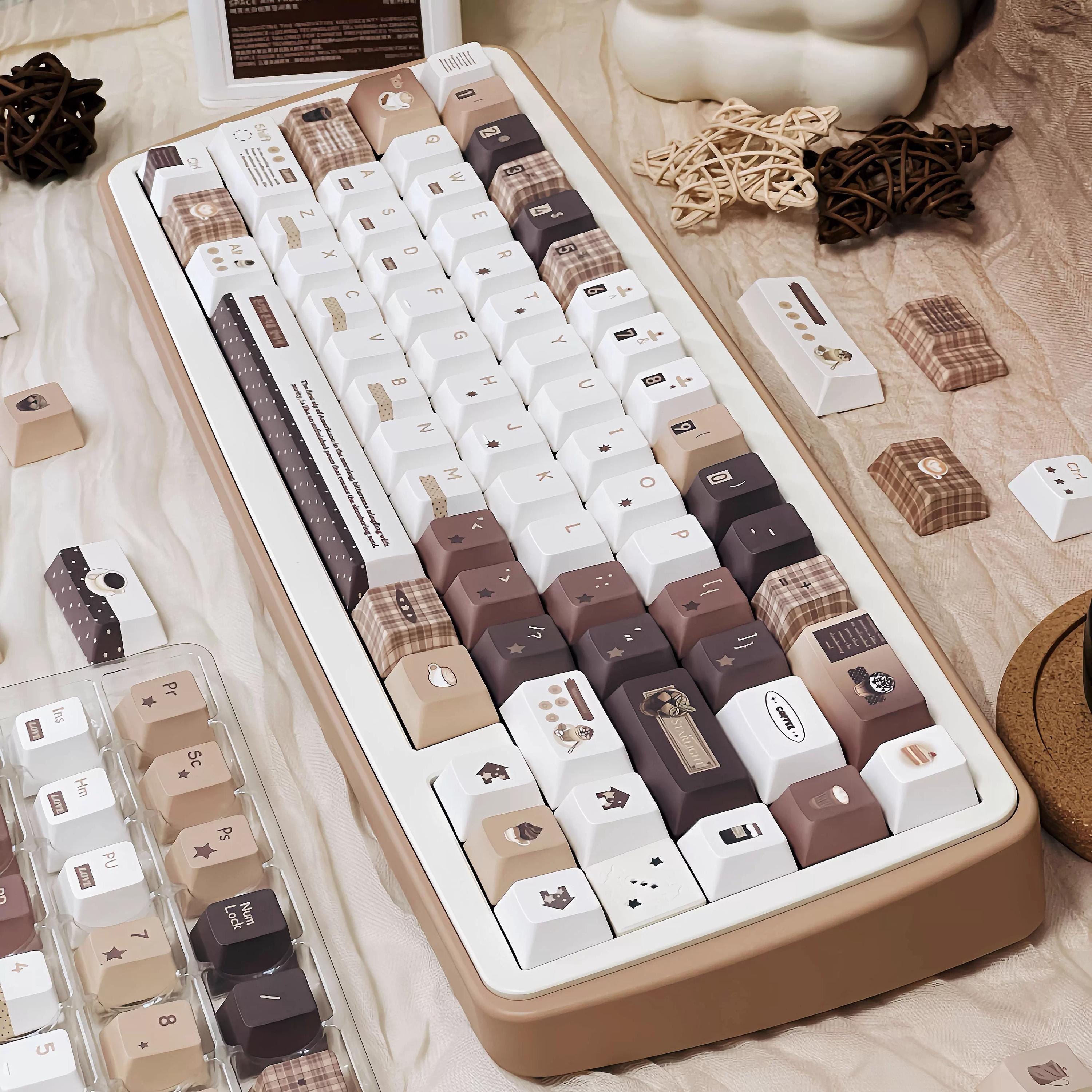 Cute Brown Cozy Cafe Theme Coffee Keycap Set for Mechanical Keyboard | Mocha & Plaid Design Keycaps – KeyArtisan®
