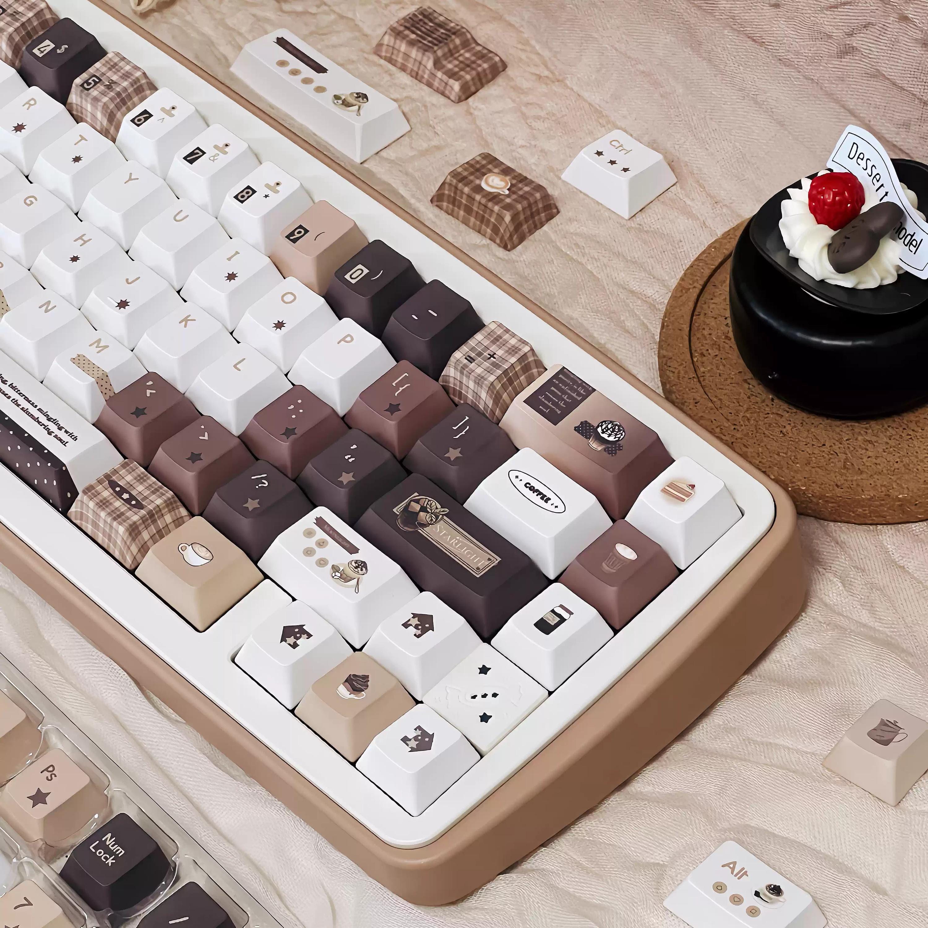 Cute Brown Cozy Cafe Theme Coffee Keycap Set for Mechanical Keyboard | Mocha & Plaid Design Keycaps – KeyArtisan®