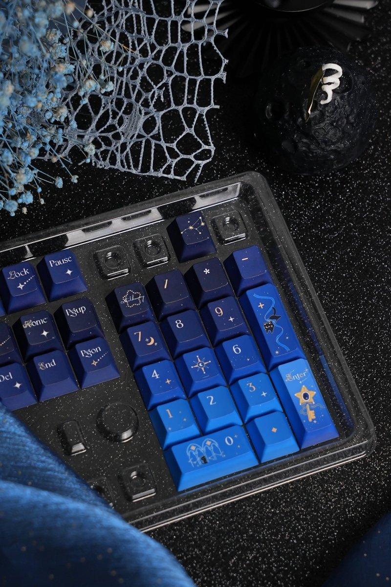 Starry Night Corridor - Themed Gradient Keycap Set - KeyArtisan
