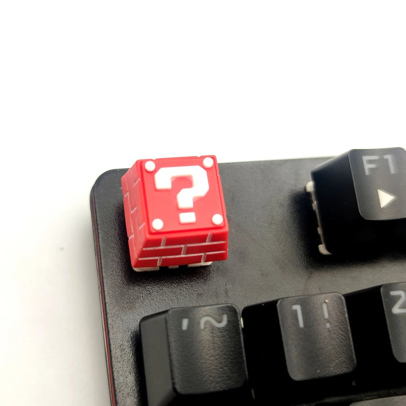 Super Mario: Question Mark Block 2.0 Keycaps