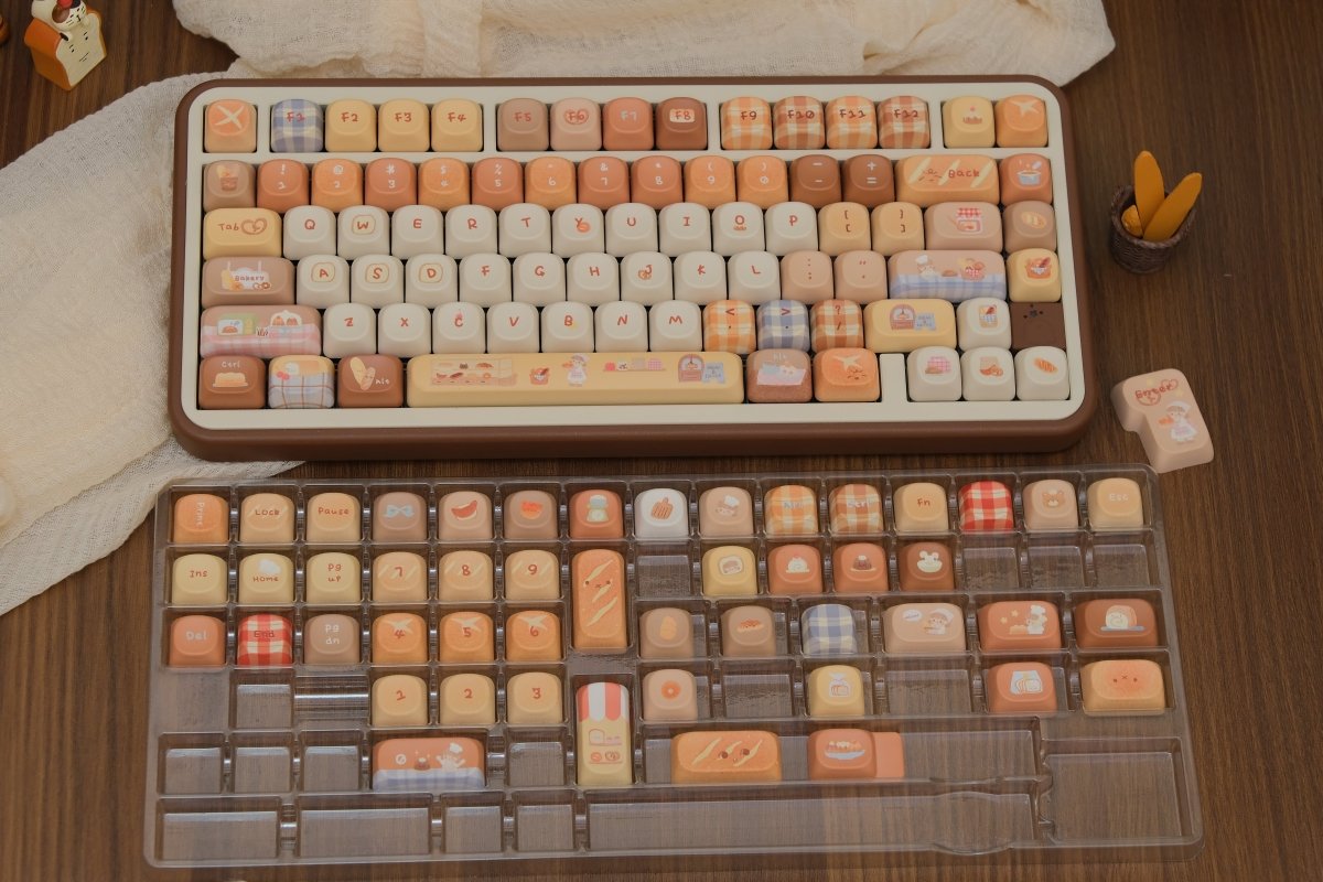 Toasted Bread Keycaps Toasted Bread - Themed Cute Cherry / MOA Profile PBT Keycap Set ...