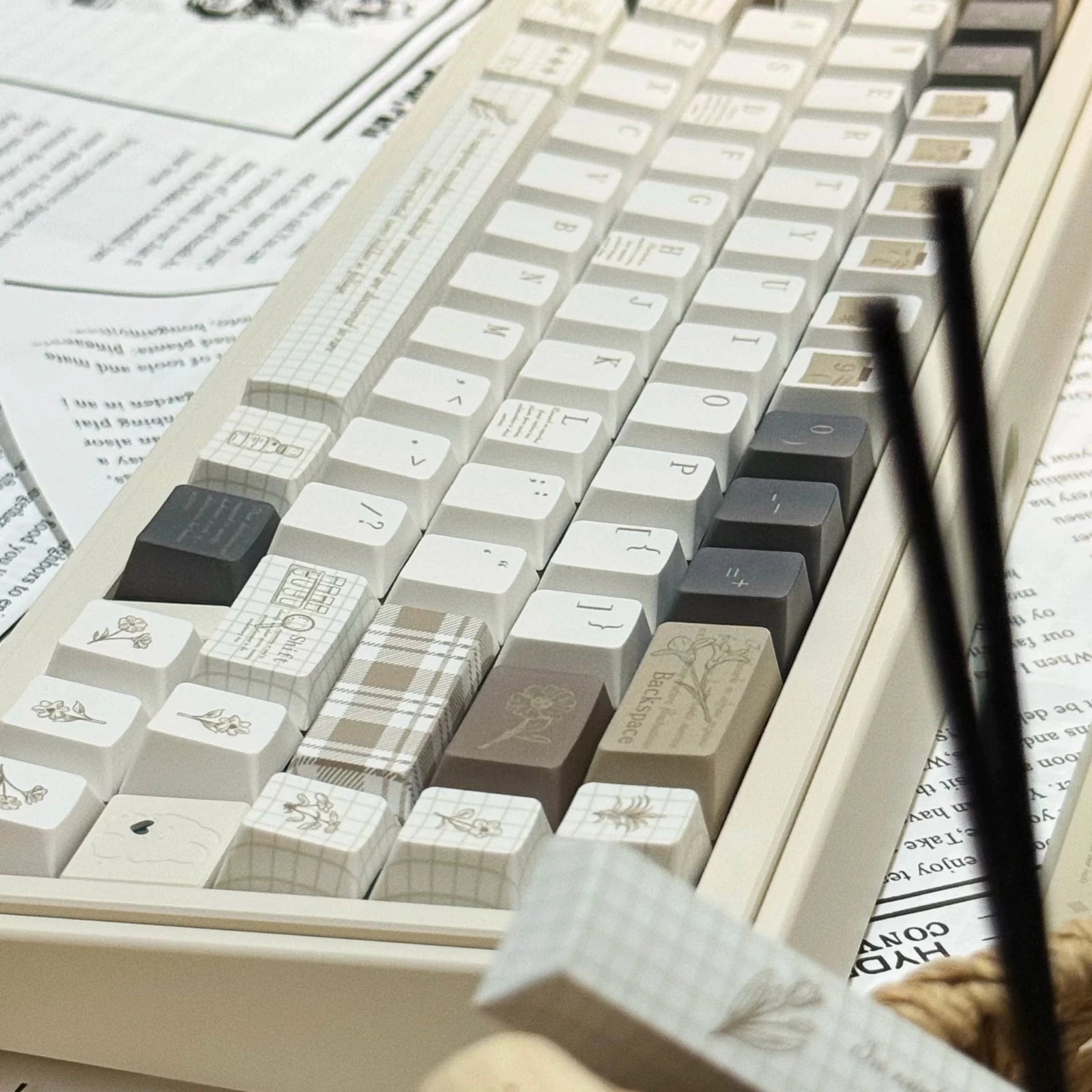 Vintage Botanist Milk Coffee Keycap Set - KeyArtisan