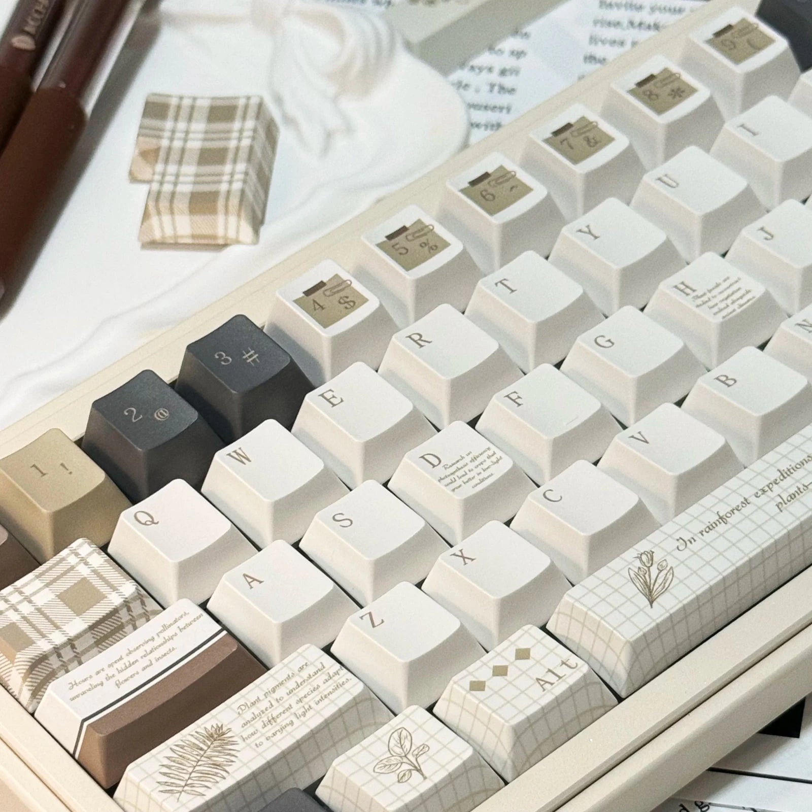 Vintage Botanist Milk Coffee Keycap Set - KeyArtisan